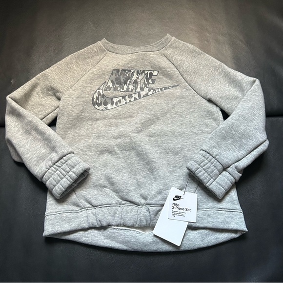 NWT Nike leopard print leggings & sweater girls size 6 - Picture 2 of 3